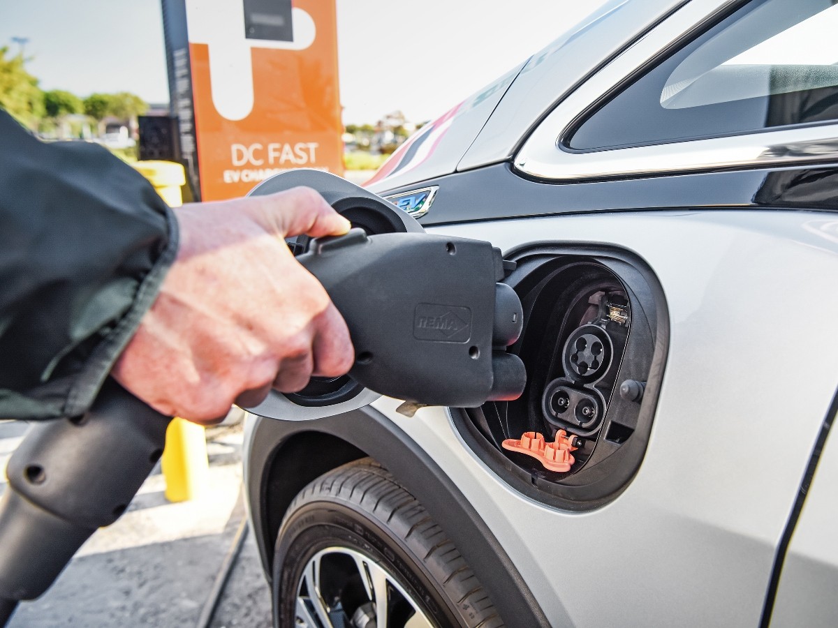 康普利汽车充电桩的电费是怎么计价的？
